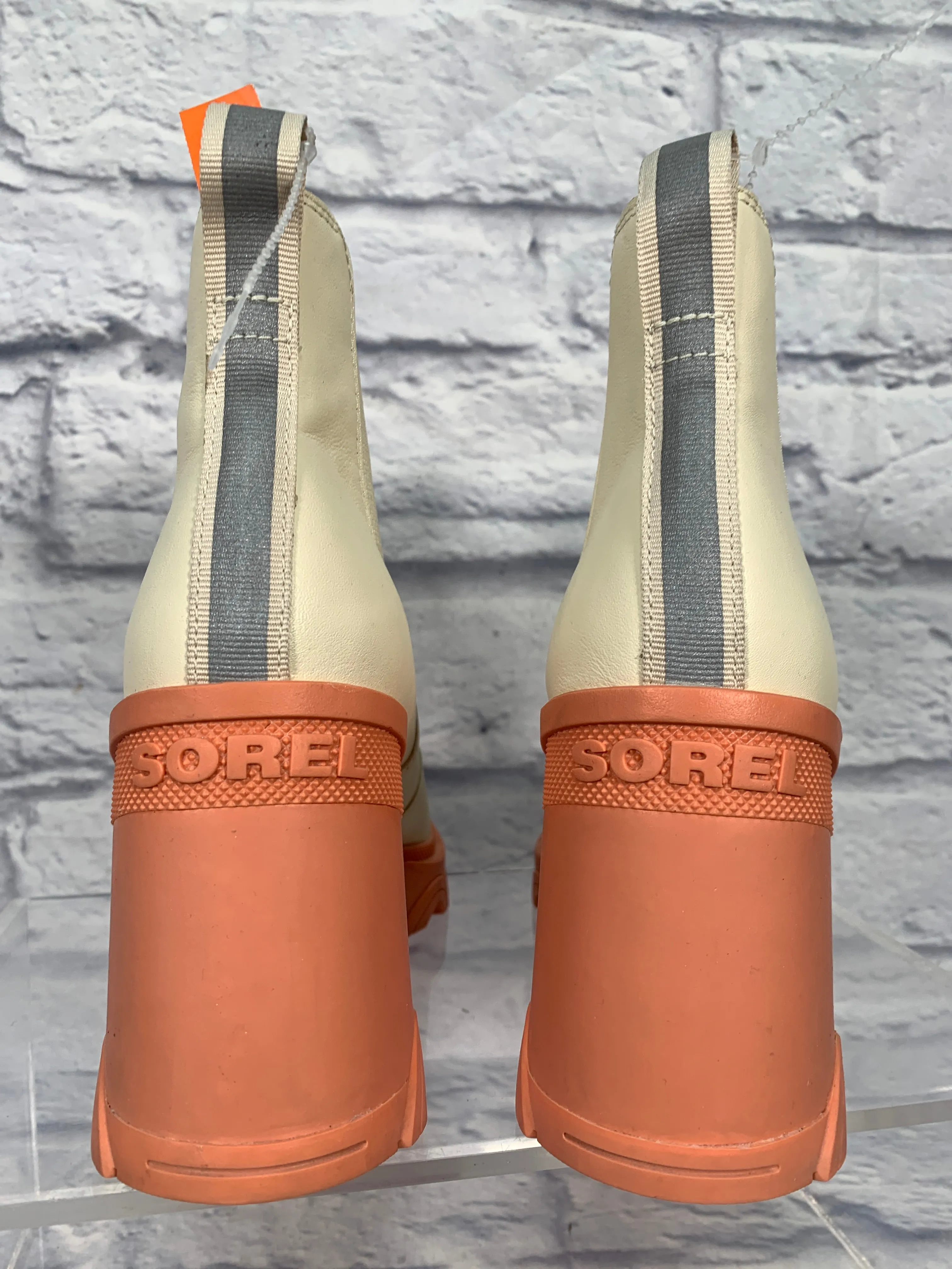 Boots Leather By Sorel In Cream, Size: 9