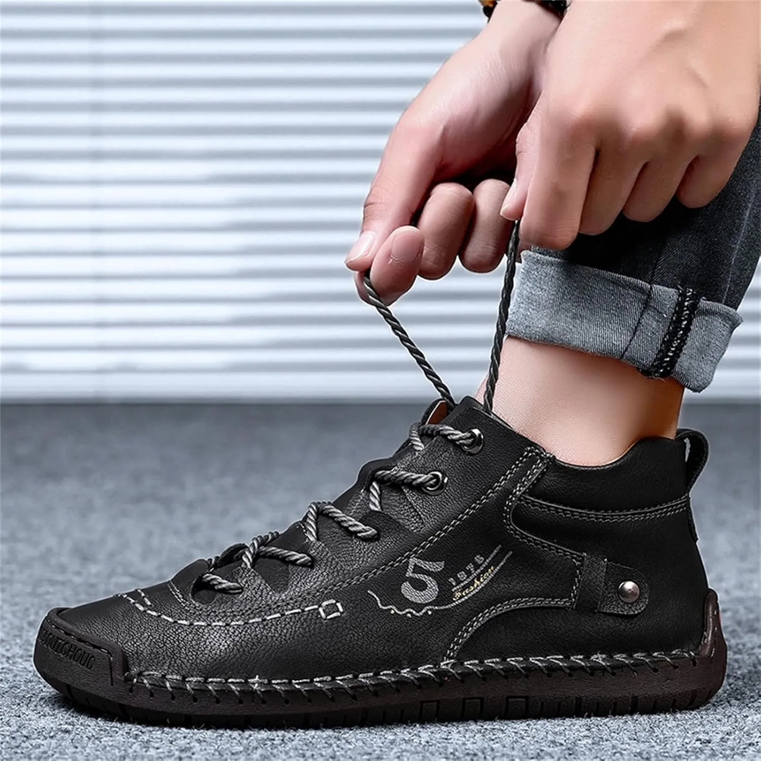 Mens Casual Leather Shoes Size 11 Summer and Autumn Men Leather Shoes Flat Soft Bottom Comfortable Mid Top Lace Up Casual Shoes Laces Dress