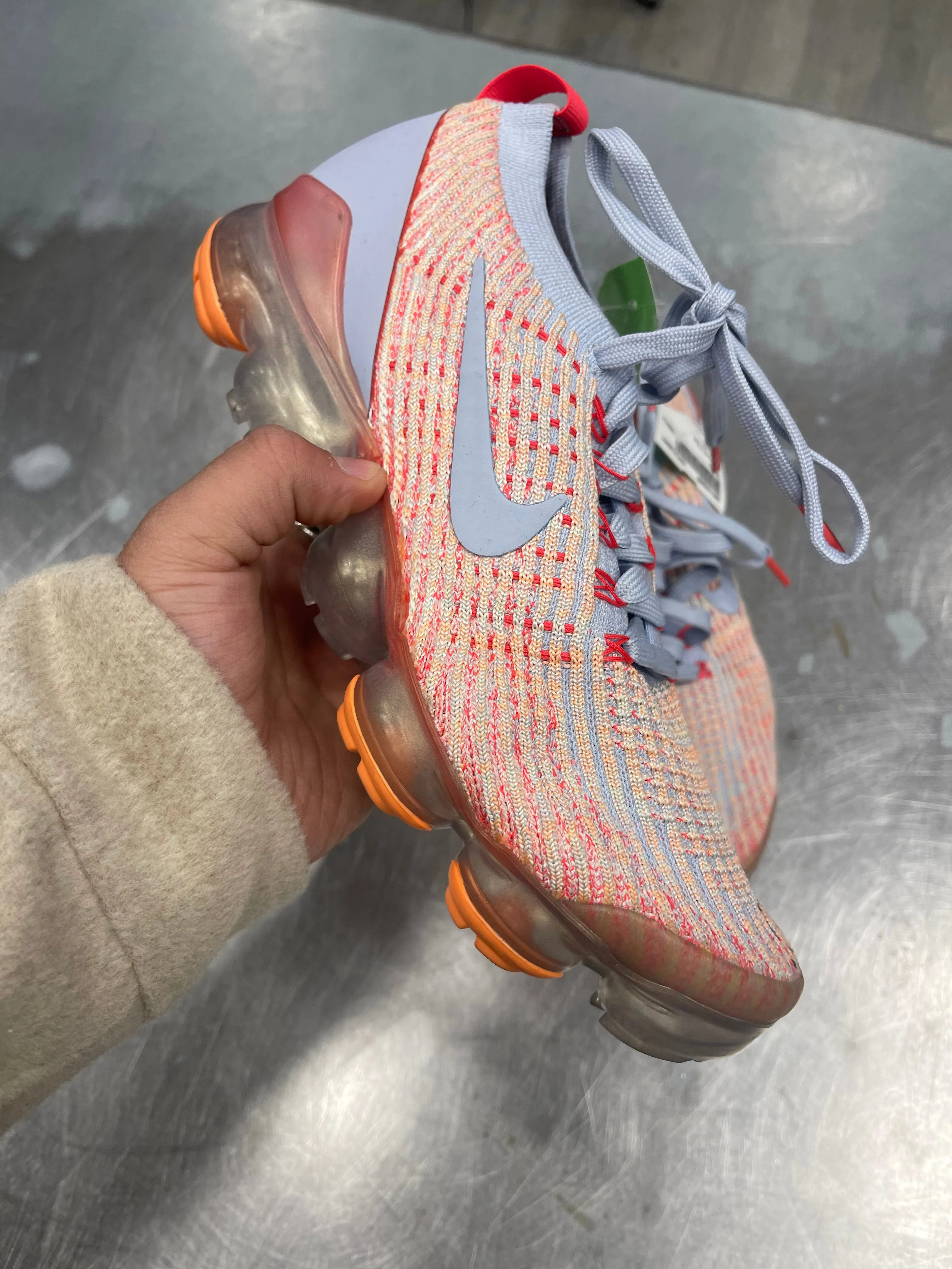 Nike Athletic Shoes Womens 9 Vapormax
