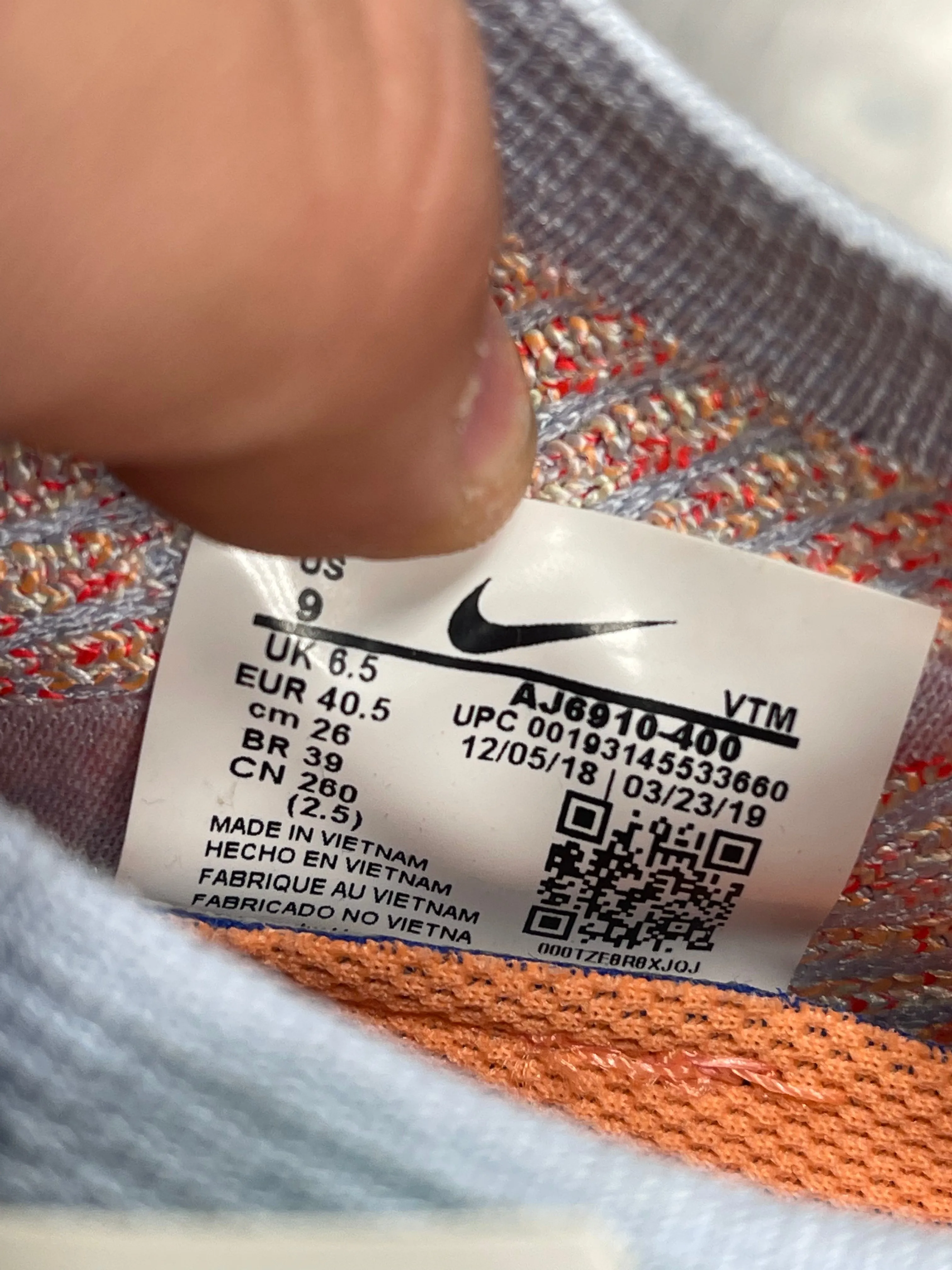 Nike Athletic Shoes Womens 9 Vapormax