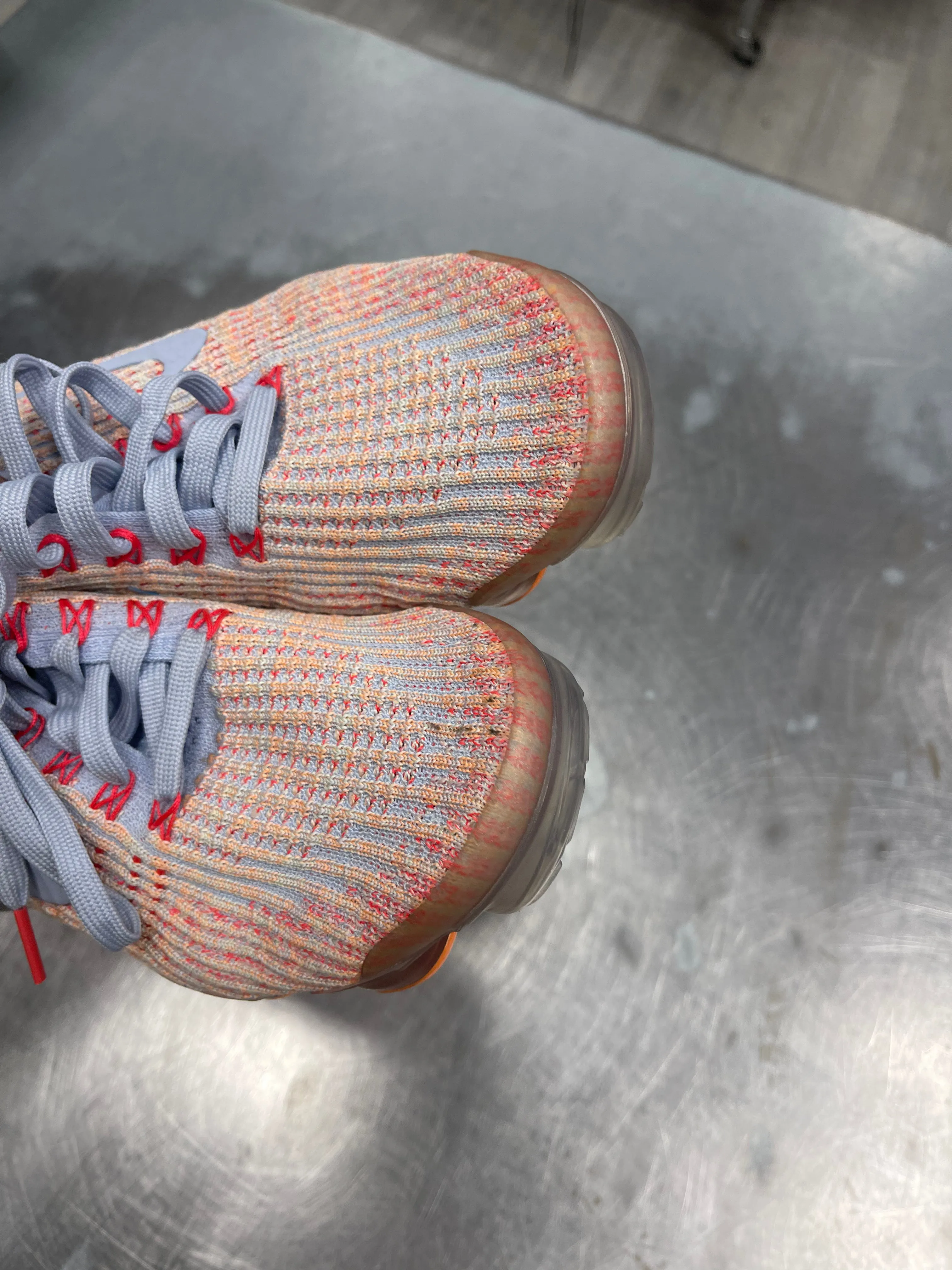 Nike Athletic Shoes Womens 9 Vapormax