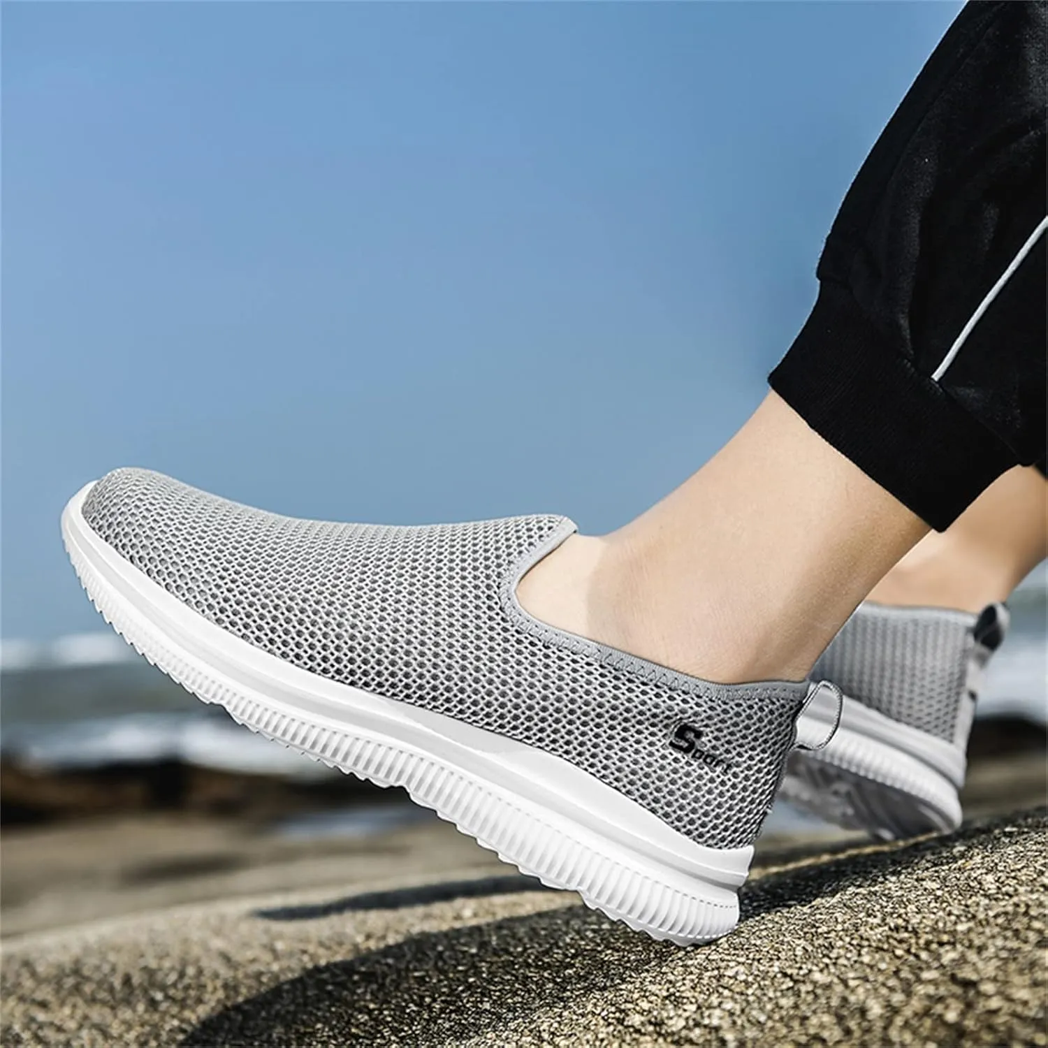 Womens White Tennis Shoes Leather Sneakers Casual Walking Shoes for Women Shoes to Prevent Tip Toe Walking Womens Loafers Shoes Mens Waterproof Sneakers